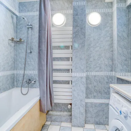 Cette Maison Est La Votre