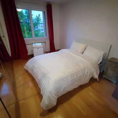 Cette Maison Est La Votre Apartment Suresnes