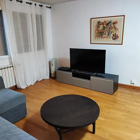 Cette Maison Est La Votre * Suresnes